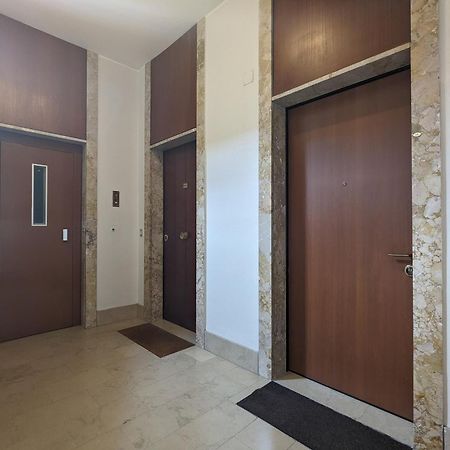 Big House-Private Parking-12" Walk From The Arena Lägenhet Verona Exteriör bild